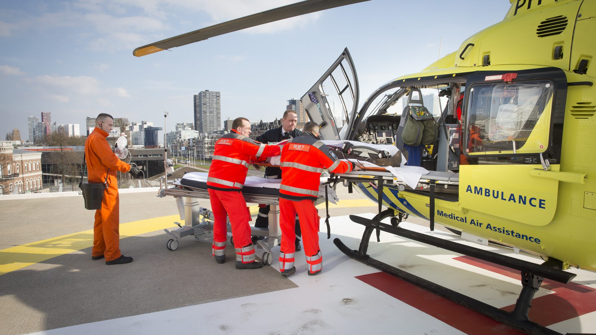 Trauma-Heli-Met-patient-II-0216-013