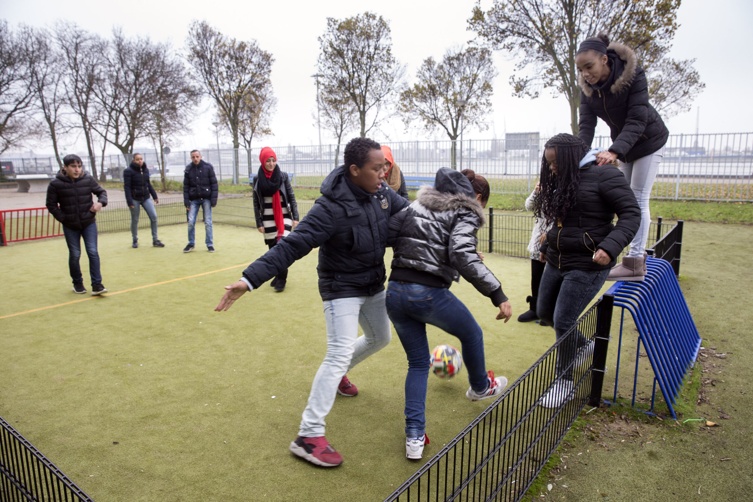 Spelende scholieren