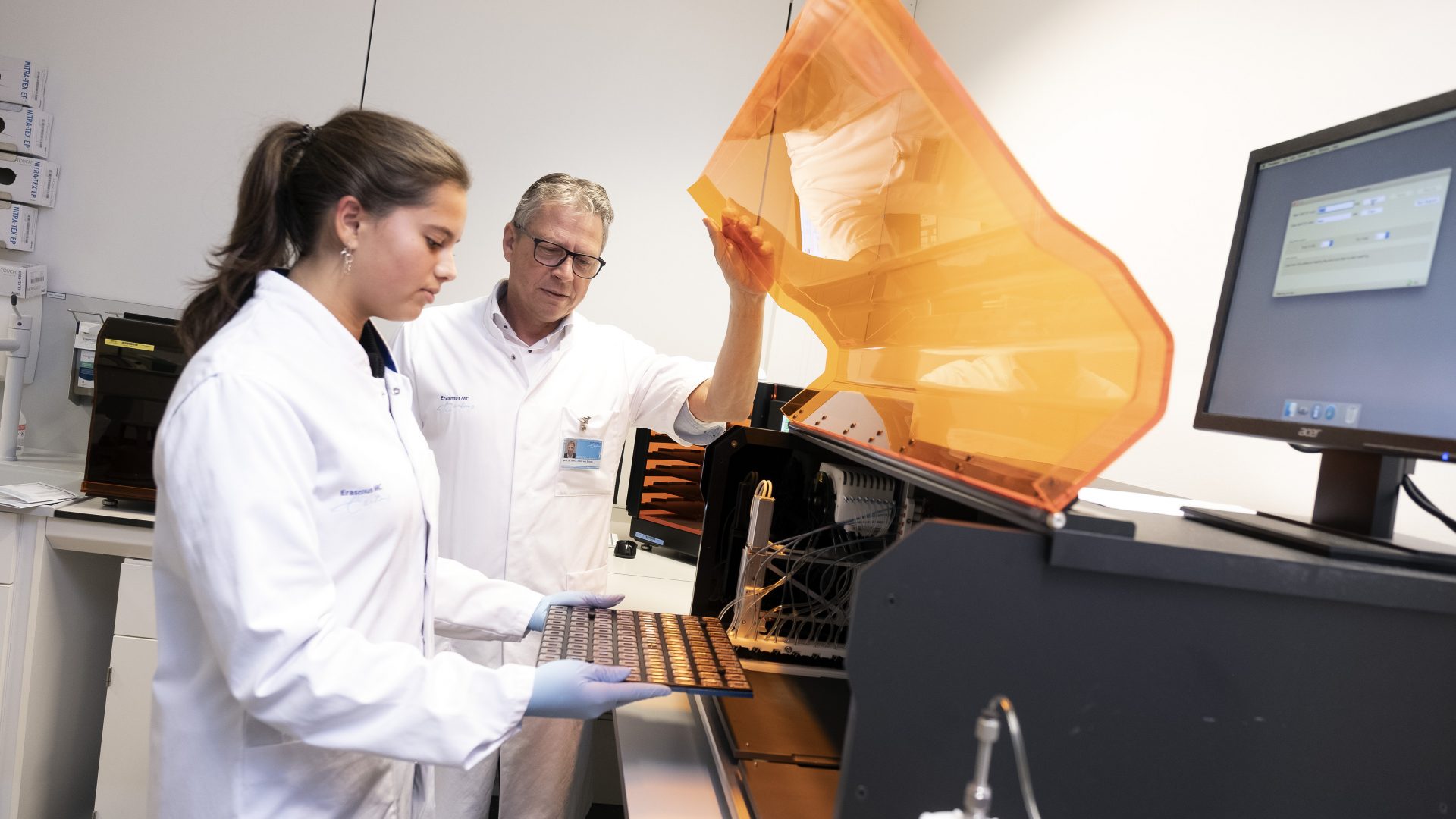 AKC-serie-2-1019-240