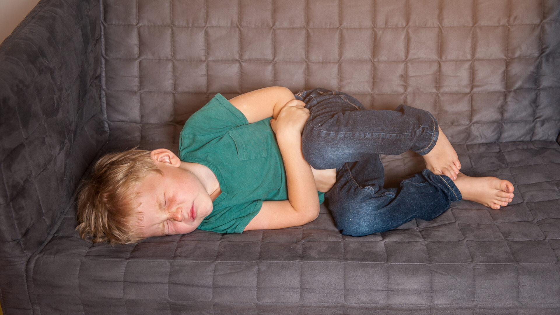 Pijn-bij-kinderen-Shutterstock_
