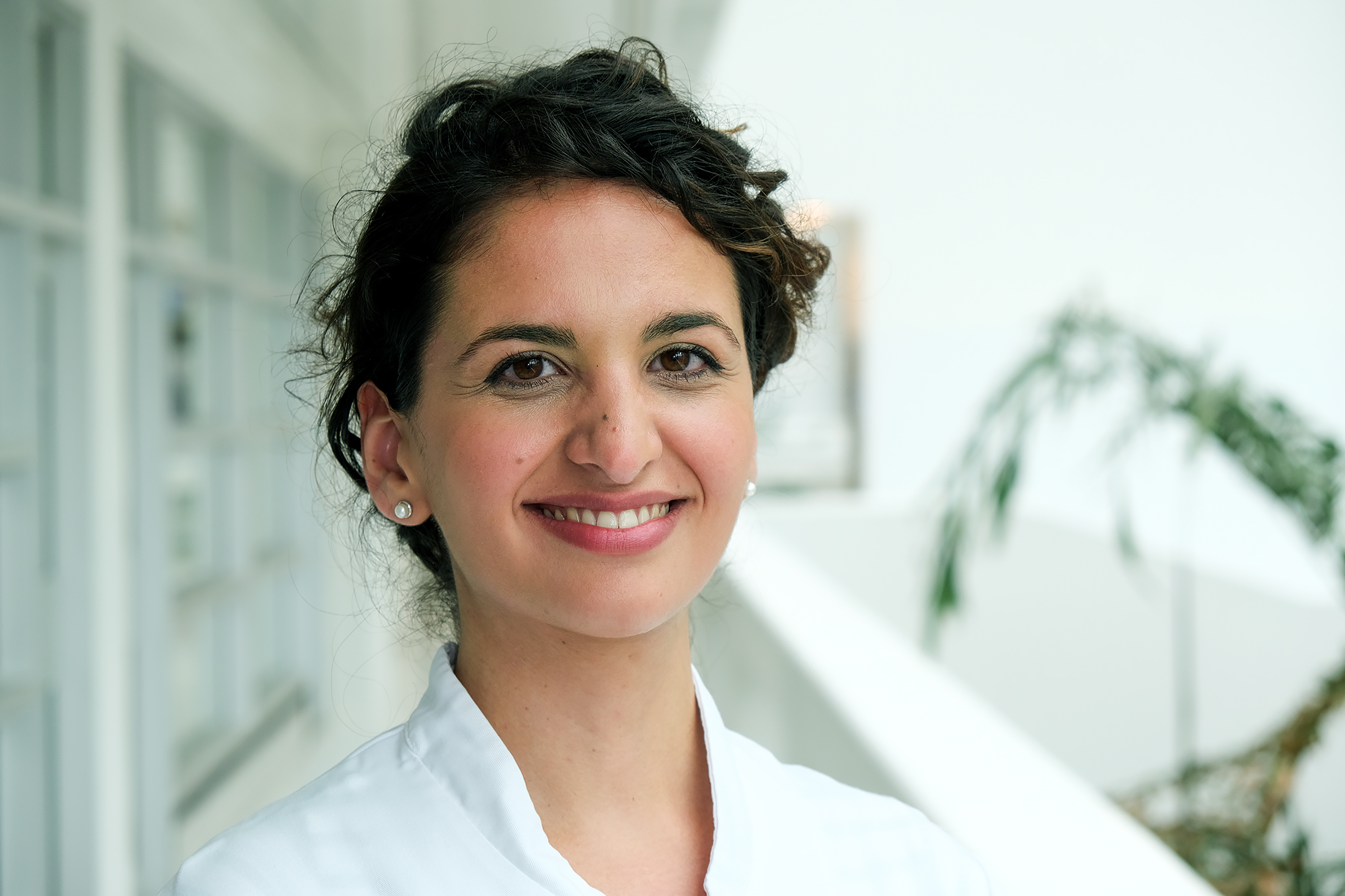 Portretfoto onderzoekster Alis Heshmatollah