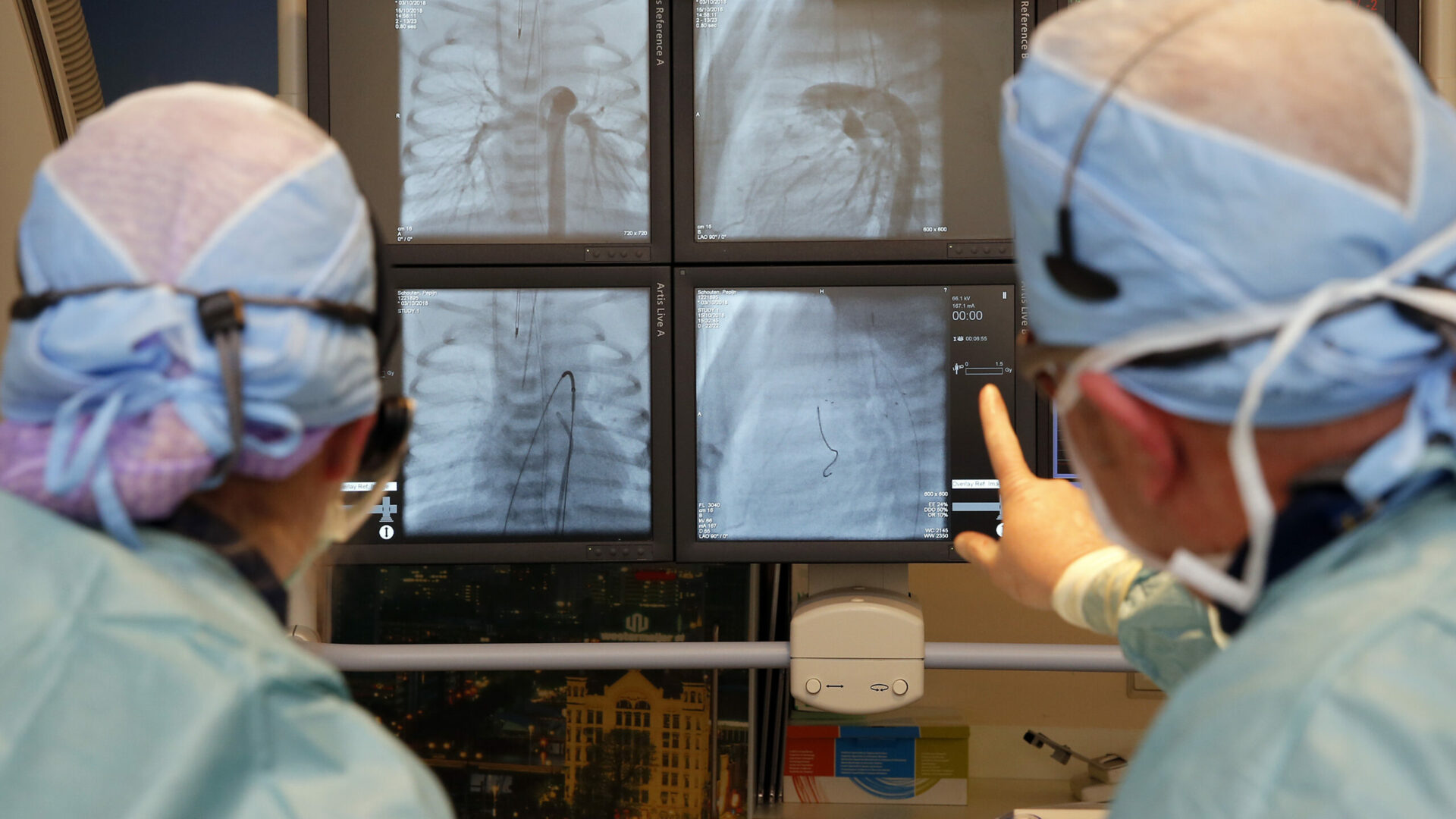 Kinderinterventiecardiologen aan het werk