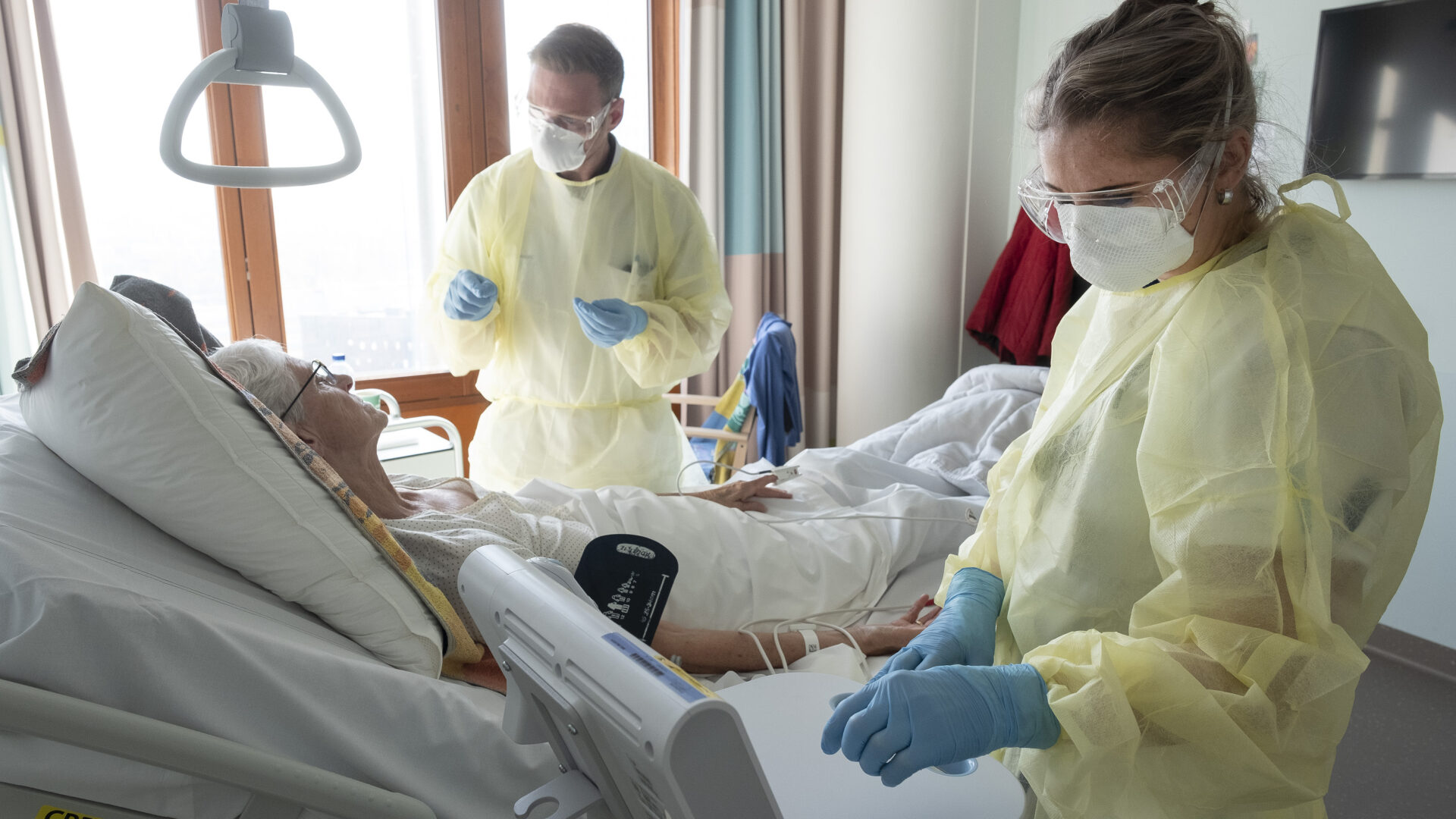 covid19afdelingpatient0420-050