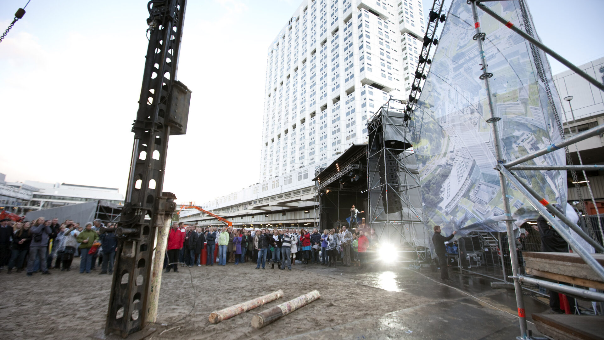 Eerste paal Erasmus MC