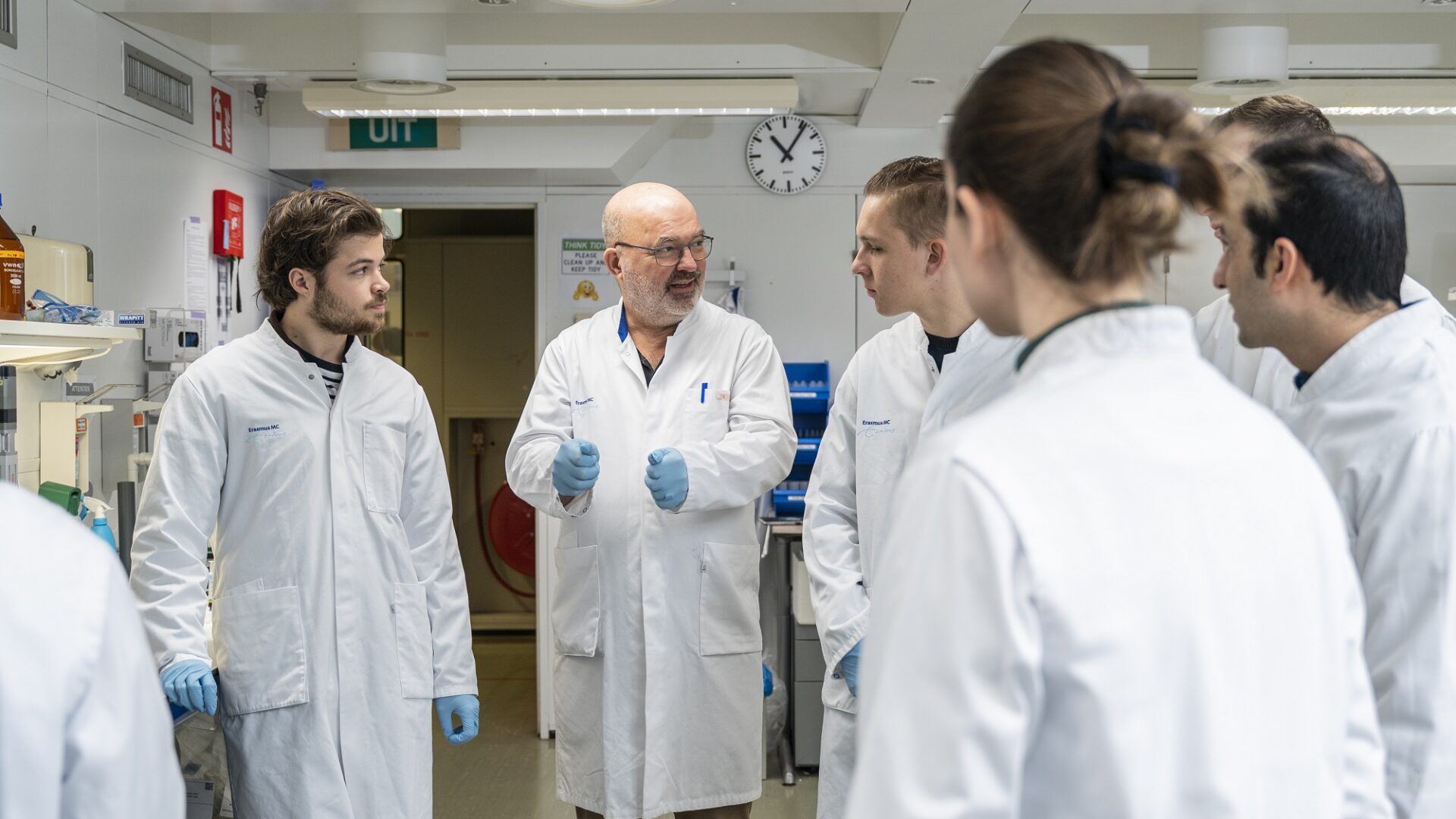 AHKL20230315_0010-EMC_TUD_LAB