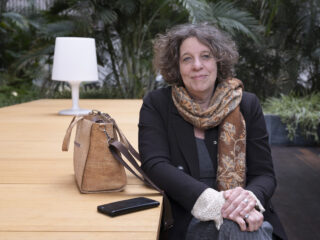 Esther met implantaat-040 Foto Ruud Koppenol